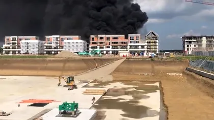 Incendiu puternic în nordul Capitalei. Bloc din Pipera, în flăcări