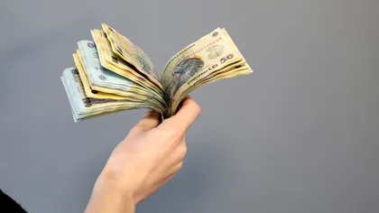 Vestea proastă pentru românii care așteaptă 200 de lei în plus la salariu: de fapt, banii se vor pierde, iată explicația