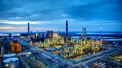 Rompetrol, ”îngropată” în pierderi: de ce nu a câștigat din scumpirea benzinei și motorinei