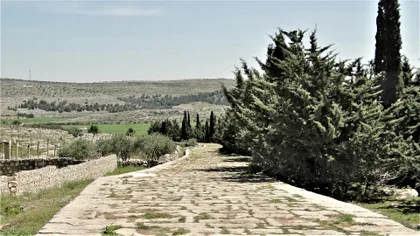 Drumul din România pe care s-a circulat neîntrerupt timp de 1.500 de ani. De unde începe și unde se temină „Calea lui Traian