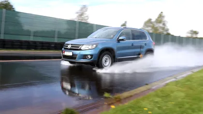 Acvaplanarea - fenomenul periculos cu care se confruntă mulți șoferi: ce este și cum îl controlezi