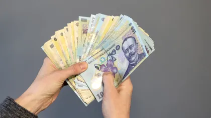 Cât să mai rabde românul? Cumpărăm de la reduceri, nu mai contează calitatea, dar tot nu ne ajung banii