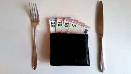 Criza forței de muncă se acutizează în România: angajatorii dau primă de instalare, primă de relocare, cazare, pe lângă salarii generoase