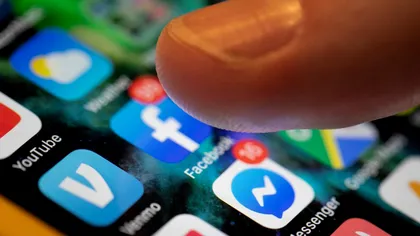 Facebook testează „personalitatea multiplă”: cum încearcă să te ajute să nu-ți superi nici rudele și nici colegii de muncă, fără să te autocenzurezi