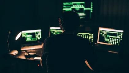 Trucuri Google Chrome - cum aplici o temă întunecată pe orice site de pe internet, să nu-ți mai strici ochii la calculator