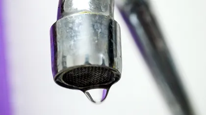 Încă un oraș mare raționalizează consumul de apă. Interdicție temporară de folosire a apei