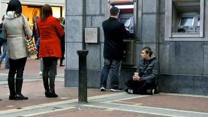 Capcană pentru românii îndatorați la bănci: evită să faci asta, dacă ai un credit