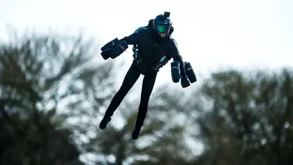 VIDEO Ironman, în viața reală: un bărbat zboară cu un jetpack în jurul Chicago