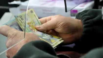 Taxele și impozitele noastre de toate zilele: o să muncim doar să dăm bani la stat. Cum s-a schimbat legea și pe cine 