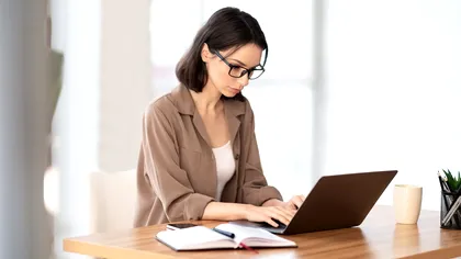 Munca de la distanță ar putea influența criza din energie: cine s-a gândit la asta, ce fel ar ajuta