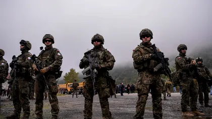 Kosovo este „în pragul unui conflict armat”. Cresc tensiunile în regiune, după apelul pentru intervenția trupelor de menținere a păcii ale NATO