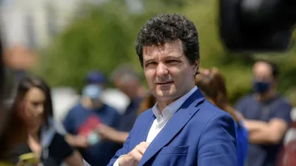 Un nou scandal politic. Nicușor Dan, reclamat la ANI după ce s-a numit singur șef