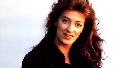 „Un actor mult prea grăbit” să plece din viață: destinul tragic al cântăreței Laura Stoica