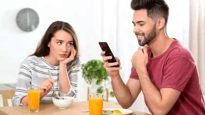 Motivul pentru care multe relații eșuează: ce legătură are cu telefonul, conform cercetătorilor