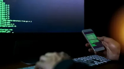 Cum știi dacă îți citește și altcineva mesajele: ce spun experții despre hackeri, care sunt semnele clare că ești spionat