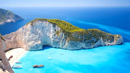 Cea mai frumoasă și curată plajă din Grecia se închide. Lovitură pentru turiști, care este motivul VIDEO