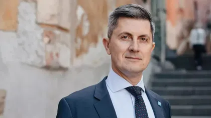 Dan Barna, implicat într-un accident rutier în Capitală. Fostul lider USR a ajuns la spital