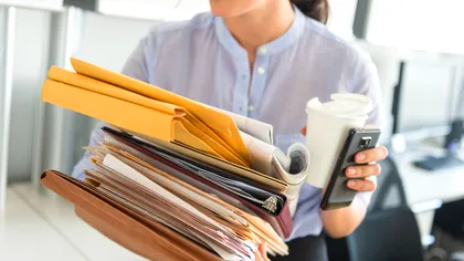 Ce nu te poate obliga angajatorul să faci, conform legii: dacă ești salariat, trebuie să știi