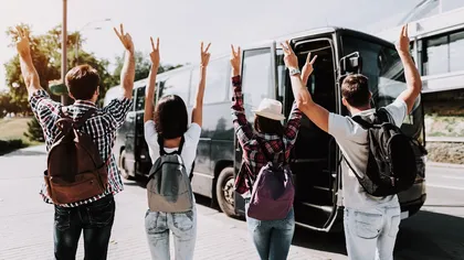 Tinerii români călătoresc gratuit în Europa: ce trebuie să facă