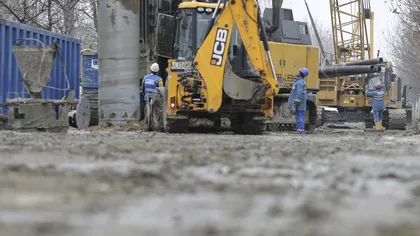 Pericol de explozie în București. Un excavator a lovit o ţeavă de gaze, în Piața Floreasca