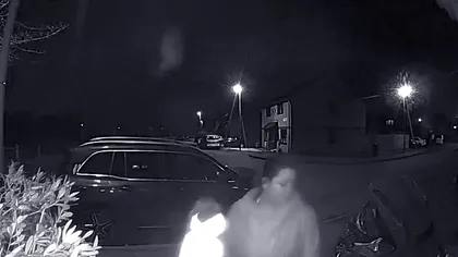 Un bărbat ar fi filmat accidental un înger care zbura pe cer. Imaginile care împart internetul în două. Video