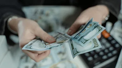 Datorie de peste 60.000 de euro, plătită în doi ani. Metoda inedită prin care o femeie a reușit să scape de corvoadă. „Am schimbat un obicei pe care îl au multe persoane”