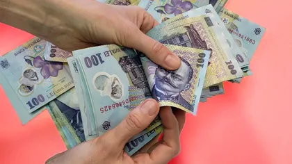 Ne îngropăm în datorii: România se împrumută la 