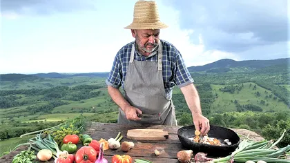 După 40 de ani prin satele României, Mircea Groza ne învață tainele gastronomiei românești de mult apuse