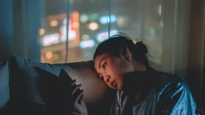 Un om de știință influent din SUA spune că rețelele sociale pot reprezenta „un risc profund” pentru sănătatea mintală a adolescenților