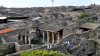 Cât de veche e pizza. Arheologii au descoperit o pictură cu celebrul preparat în ruinele orașului Pompei