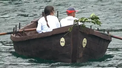 O barcă făcută din ciocolată, testată pe apă. Cum arată ambarcațiunea inedită. Video