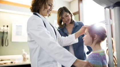 Părinți din România au refuzat să le fie măsurați și cântăriți copiii la școală: „Nu face UE studii și statistici”