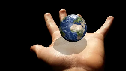 Cum știi cât cântărește, de fapt, Pământul: experimentul simplu pe care îl poate face aproape oricine