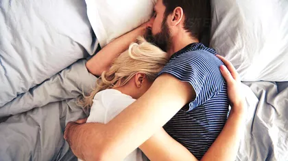 Este sănătos să dormi împreună cu partenerul tău? Ce spun studiile