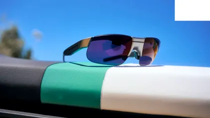 BMW „atacă” o nouă industrie: cum te ajută ConnectedDrive Smartglasses, cât costă