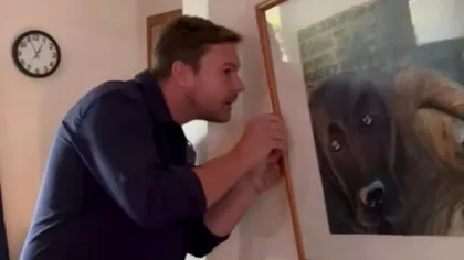 Descoperire incredibilă în spatele unui tablou. Ce ascundea lucrarea de artă. Foto