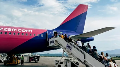 Probleme cu Wizz Air, din nou. Avertismentul MAE pentru românii care merg sau se întorc din vacanță