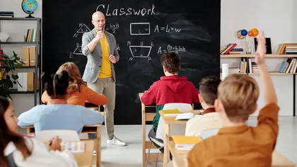 Se schimbă legea. Noi reguli în școli pentru profesori, începând cu 3 septembrie