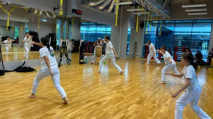 Când artele marțiale, dansul și muzica ajung patrimoniu UNESCO. Ce este Capoeira, cum te ajută