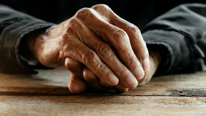 Explicația fascinantă pentru oamenii care ajung la 100 de ani. De ce nu o facem cu toții, ce “spune” sângele