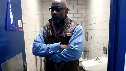 De la om al străzii la multimilionar: Povestea fabuloasă a lui Chris Gardner după care s-a realizat și un film cu Will Smith