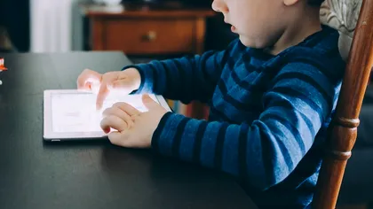 Digitalizarea școlilor din mediul rural, un vis frumos. România, țara lucrului prost făcut