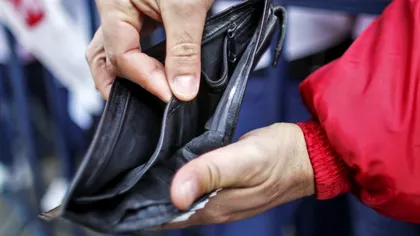 Sărăcim pe zi ce trece. Valoarea coșului minim de cumpărături crește ca Făt Frumos: La cât a ajuns