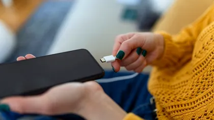 Telefonul care nu trebuie încărcat niciodată: Cum funcționează, de ce îți trebuie