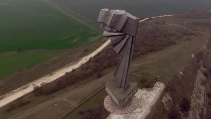 Povestea ”Înaripatei”, cea mai înaltă statuie din România: ”A costat cât un pod! Era un înger al libertății!”