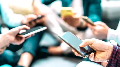 Internetul, asociat cu bunăstarea și fericirea: Ce au descoperit cercetătorii