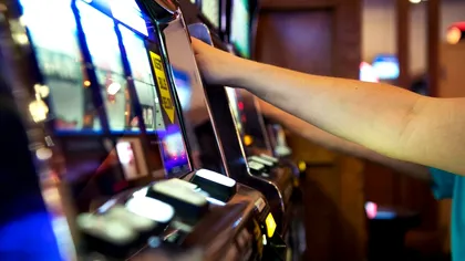 Care sunt șansele să dispară păcănelele din România. 96% dintre români ar trebui să rămână fără