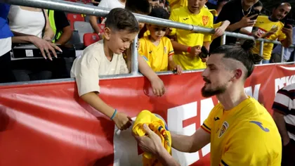 Gestul emoționant al lui Drăgușin pentru Ricardo, micul fan al naționalei României, a cucerit inimile tuturor copiilor