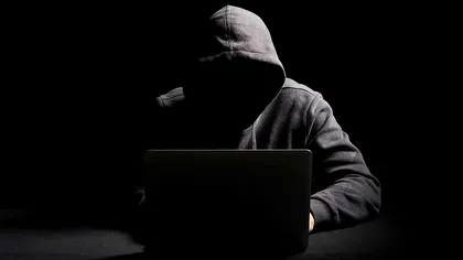 Hackerii folosesc conturi false pe platforma X, pentru a se da drept companii aeriene: La ce să fii atent, în sezonul concediilor