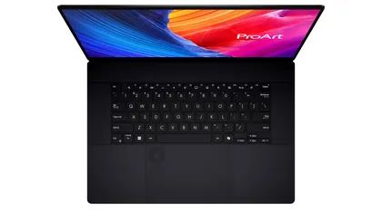 ASUS ProArt P16, ales unul dintre cele mai bune laptopuri pentru editare video. De ce creatorii primesc o alternativă serioasă la MacBook Pro